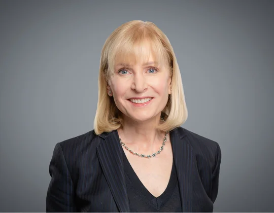 Heather Douglas, Lawyer, WeirFoulds, Municipal, Banking and Finance, Land Use Planning