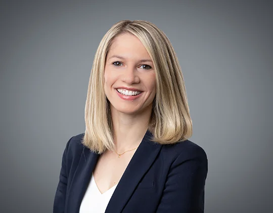 Lori Isaj, Wills, Trusts and Estates Lawyer at WeirFoulds LLP