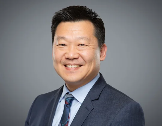 Philip Cho, WeirFoulds, Lawyer, Insolvency Restructuring Practice